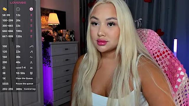  Loneve   online show from April 5, 2026, 3:19 pm