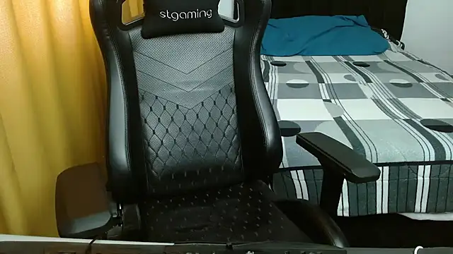 duo peludoo online show from February 18, 2026, 4:14 pm