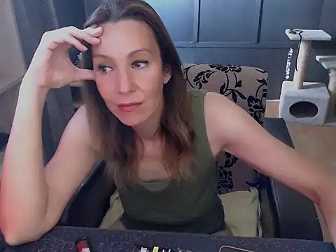 Snapshot of hannaha chatting on May 18, 2026, 10:31 am hannaha online show from May 18, 2026, 10:31 am