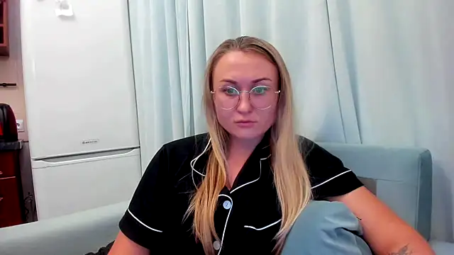 Snapshot of your_Goddess_Eva chatting on September 23, 2025, 8:38 pm your Goddess Eva online show from September 23, 2025, 8:38 pm