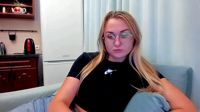 Snapshot of your_Goddess_Eva chatting on September 15, 2025, 7:03 pm your Goddess Eva online show from September 15, 2025, 7:03 pm