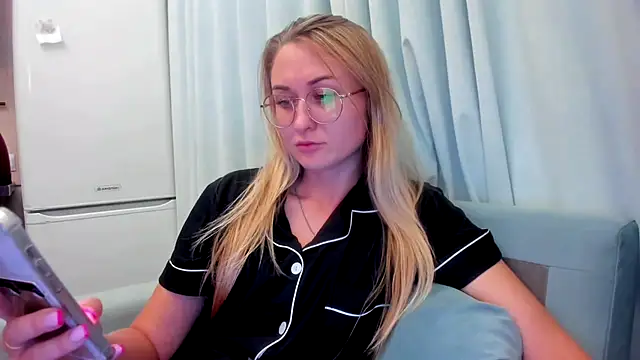 Snapshot of your_Goddess_Eva chatting on September 25, 2025, 7:20 pm your Goddess Eva online show from September 25, 2025, 7:20 pm