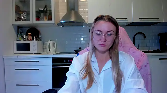 Snapshot of your_Goddess_Eva chatting on October 6, 2025, 8:26 am your Goddess Eva online show from October 6, 2025, 8:26 am