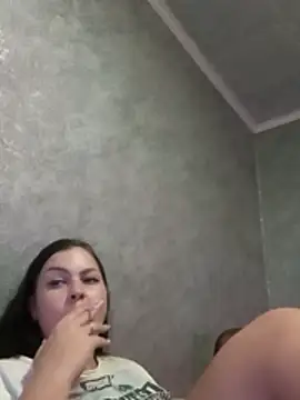 Greta Tamar online show from December 4, 2025, 7:02 pm