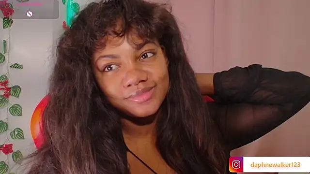 Daphnewalker   online show from February 10, 2026, 1:32 pm