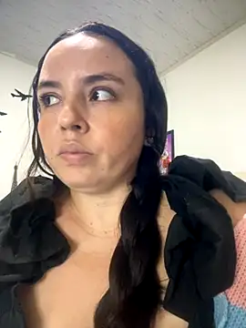 francy20 online show from October 4, 2025, 6:42 pm