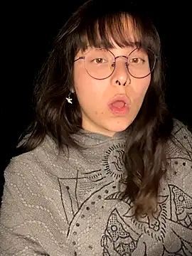 Solo yoss online show from October 17, 2025, 6:06 am