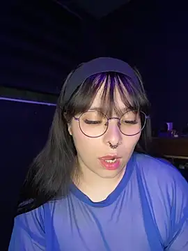 Snapshot of Solo_yoss chatting on June 16, 2026, 6:35 am Solo yoss online show from June 16, 2026, 6:35 am