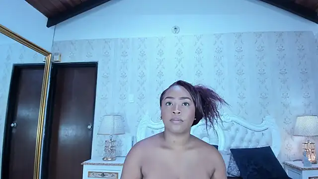 Snapshot of TianahGlow chatting on March 20, 2025, 7:57 pm TianahGlow online show from March 20, 2025, 7:57 pm