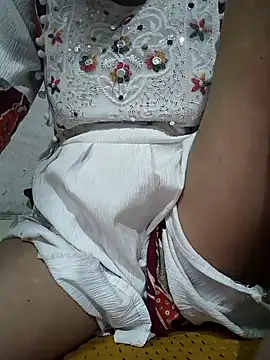 lovely----bhabhi online show from December 14, 2025, 5:51 pm