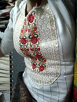 lovely----bhabhi online show from December 18, 2025, 4:00 pm