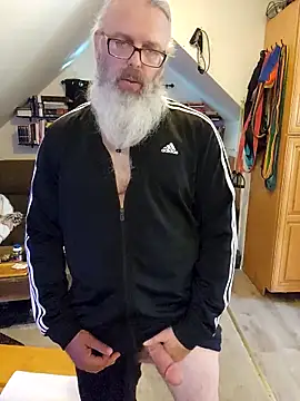 HardSteele97 online show from October 4, 2025, 4:30 pm