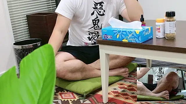 YARASERO-kun online show from November 13, 2025, 9:02 am