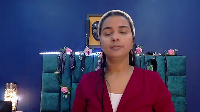 Snapshot of MariamLaraa chatting on March 22, 2025, 11:11 am MariamLaraa online show from March 22, 2025, 11:11 am