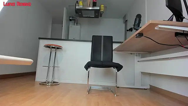 LunaRossaCam online show from March 11, 2025, 1:45 pm