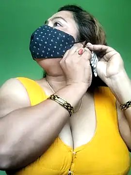 rani130 online show from November 4, 2025, 1:09 am