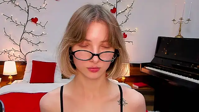 dej4vue online show from March 20, 2025, 11:45 pm