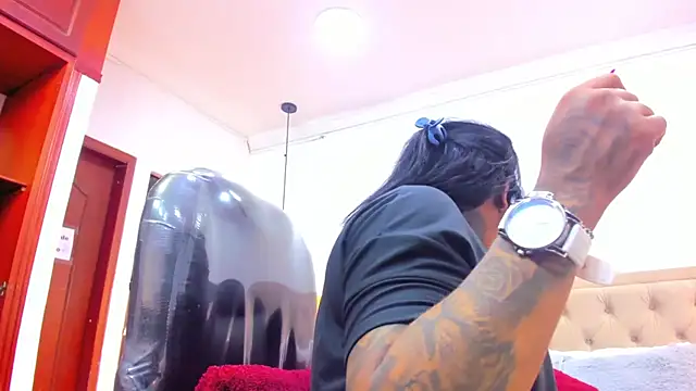 Snapshot of emma_purple_ chatting on November 26, 2025, 5:35 pm emma purple online show from November 26, 2025, 5:35 pm