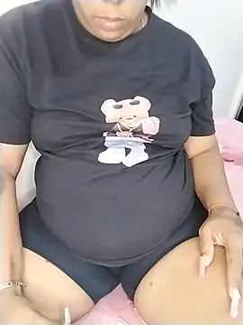 Snapshot of emma_purple_ chatting on December 3, 2025, 10:09 pm emma purple online show from December 3, 2025, 10:09 pm