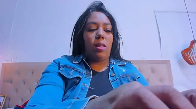 Snapshot of emma_purple_ chatting on March 7, 2025, 6:22 pm emma purple online show from March 7, 2025, 6:22 pm