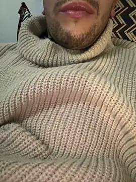 yaxxx03 online show from November 13, 2025, 7:40 pm