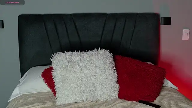 alejandra jonees online show from March 15, 2025, 12:47 am