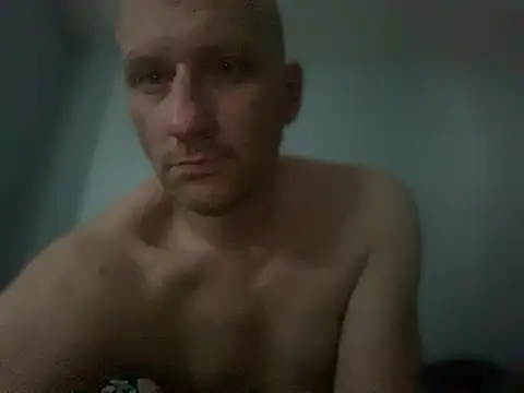 Krzysiekg123 online show from February 19, 2025, 1:39 pm