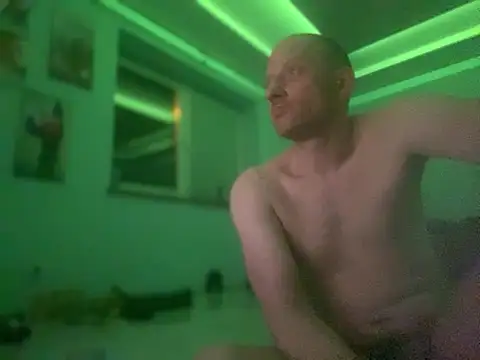 Krzysiekg123 online show from February 21, 2025, 11:54 pm