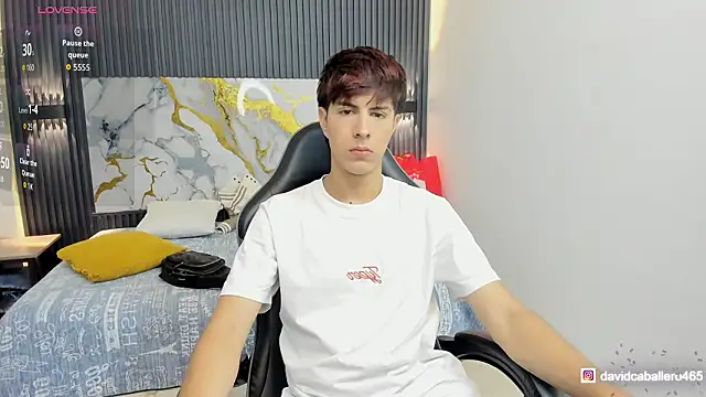 Estiv18  online show from March 9, 2026, 2:20 pm