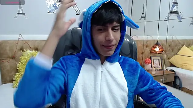 Estiv18  online show from March 12, 2025, 1:58 am