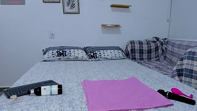 sarita bigbooty  online show from December 4, 2025, 10:42 pm