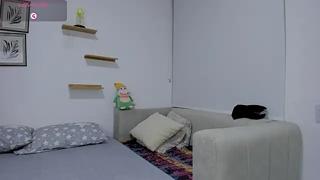 sarita bigbooty  online show from October 31, 2025, 11:55 pm