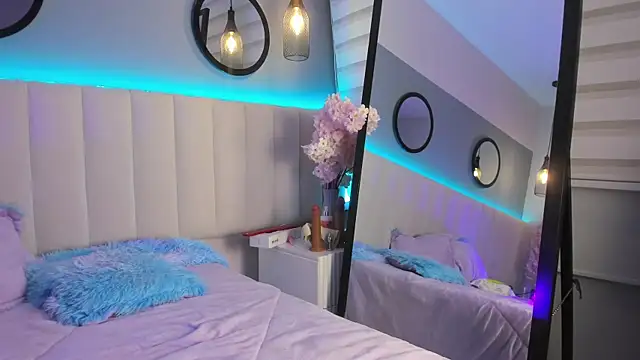 alice lodge online show from October 7, 2025, 2:34 am