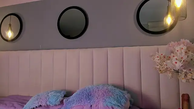 alice lodge online show from October 12, 2025, 12:17 pm