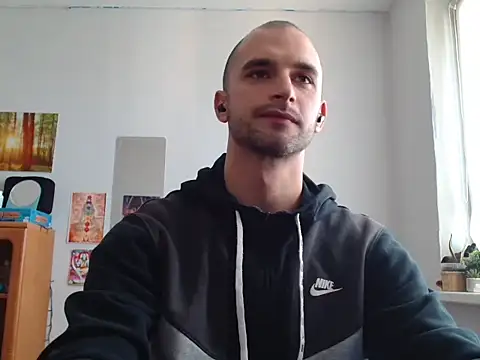OskarBreno online show from April 28, 2026, 11:47 am