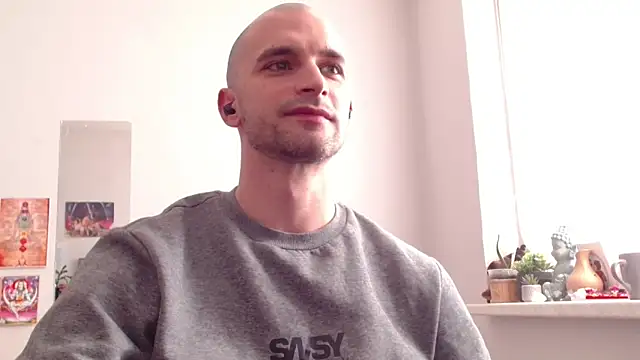 OskarBreno online show from April 30, 2026, 4:14 pm