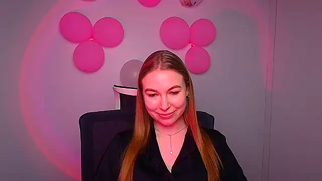 Snapshot of Dana_flowers chatting on February 24, 2025, 3:42 pm Dana flowers online show from February 24, 2025, 3:42 pm