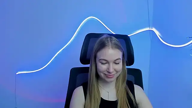 Snapshot of Dana_flowers chatting on March 22, 2025, 9:24 am Dana flowers online show from March 22, 2025, 9:24 am