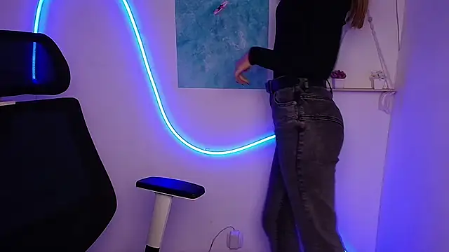 Snapshot of Dana_flowers chatting on October 12, 2025, 5:20 am Dana flowers online show from October 12, 2025, 5:20 am