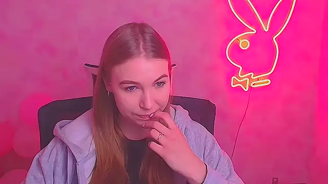 Snapshot of Dana_flowers chatting on February 21, 2025, 6:07 am Dana flowers online show from February 21, 2025, 6:07 am