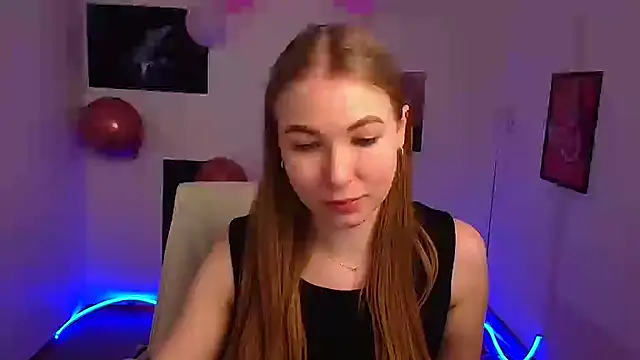 Snapshot of Dana_flowers chatting on March 8, 2025, 9:17 am Dana flowers online show from March 8, 2025, 9:17 am