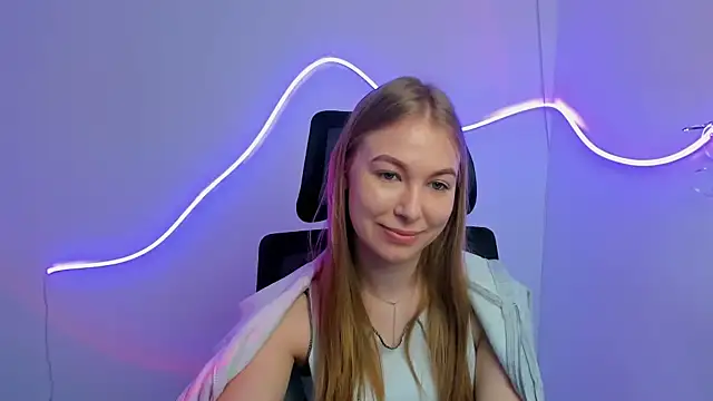 Snapshot of Dana_flowers chatting on March 21, 2025, 9:12 am Dana flowers online show from March 21, 2025, 9:12 am