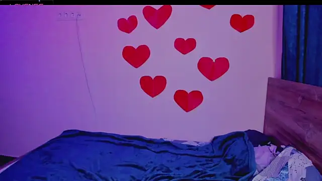 Lina lin  online show from February 14, 2025, 4:09 pm