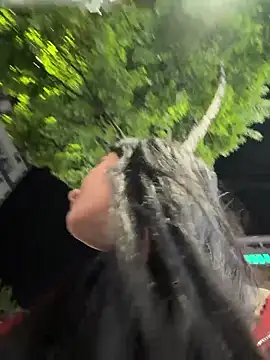 lunalovelee online show from September 8, 2025, 2:16 pm