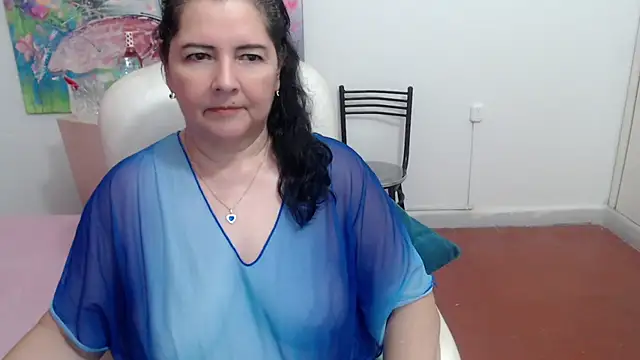 leonela 69 online show from October 18, 2025, 12:34 am