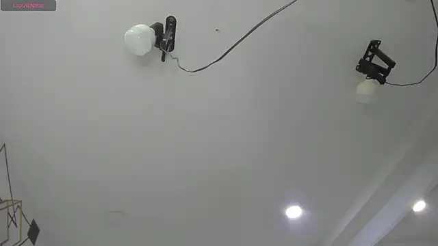 EmiliaRose  online show from April 2, 2026, 8:59 pm