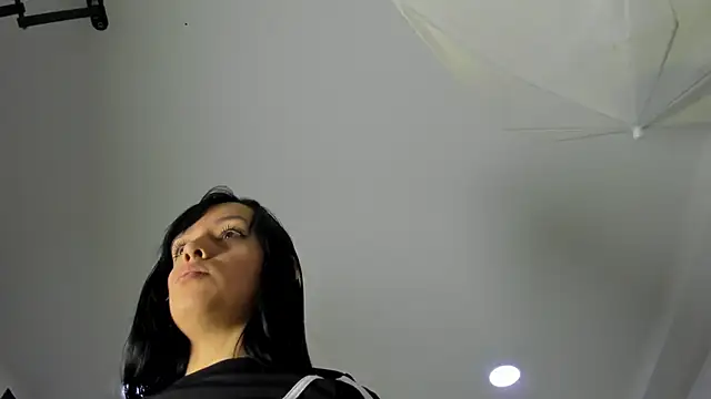 EmiliaRose  online show from September 11, 2025, 9:15 pm