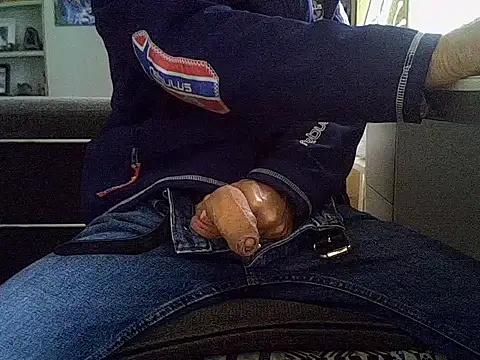 createur34 online show from September 26, 2025, 2:13 pm