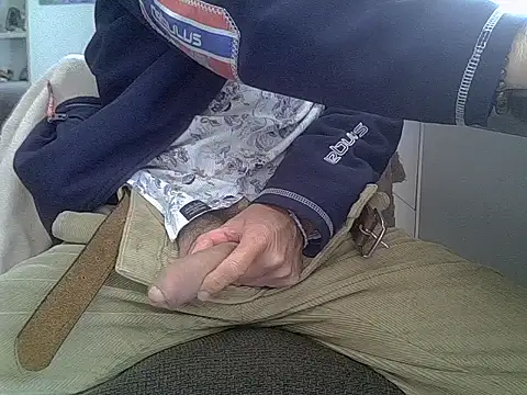 createur34 online show from March 26, 2026, 9:40 am