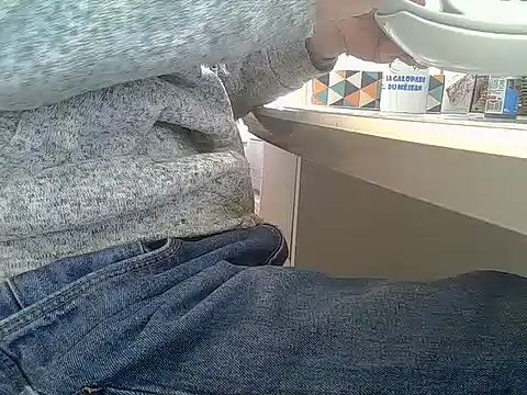 createur34 online show from November 28, 2025, 1:00 pm